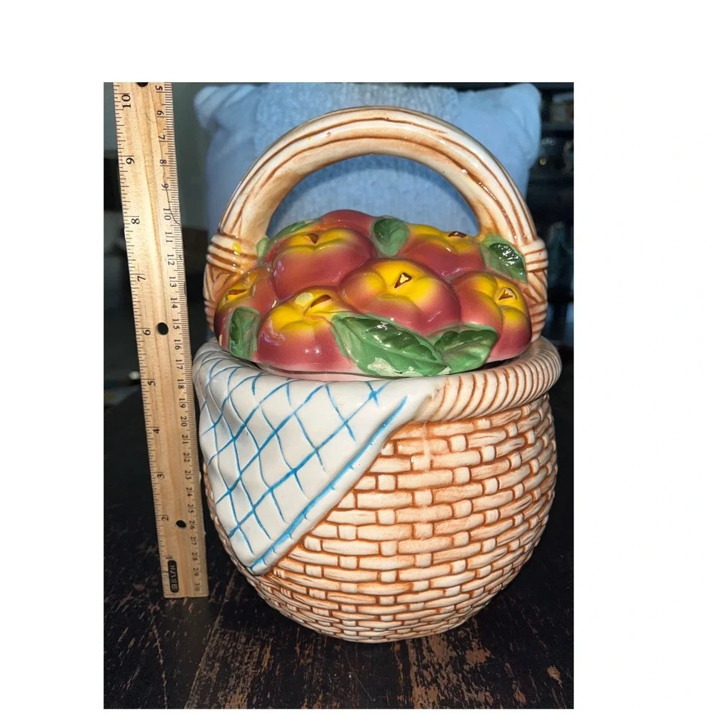Vintage Ceramic Apple Basket Cookie Jar Farmhouse Kitchen Decor Hand Painted